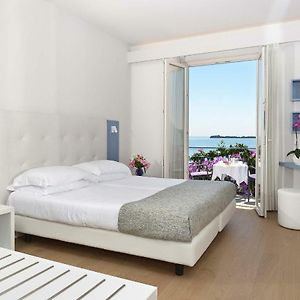 Classic Double Room Lake view